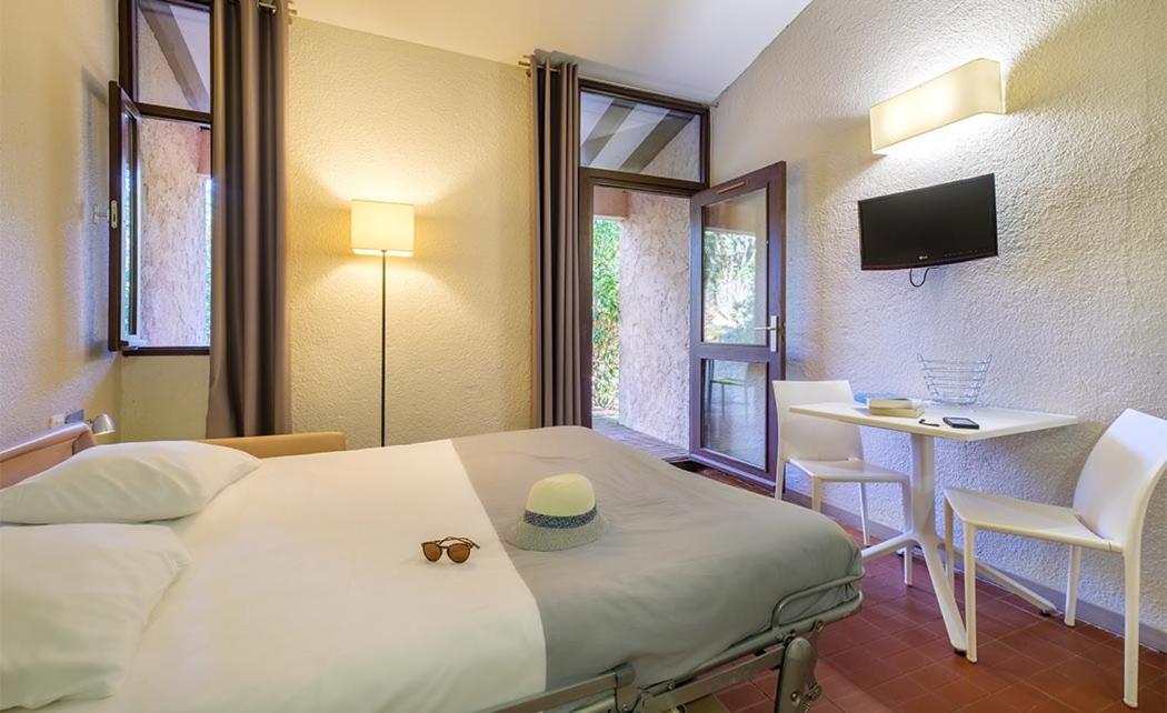 Belambra Clubs La Colle-Sur-Loup - Les Terrasses De Saint-Paul De Vence Hotel ภายนอก รูปภาพ