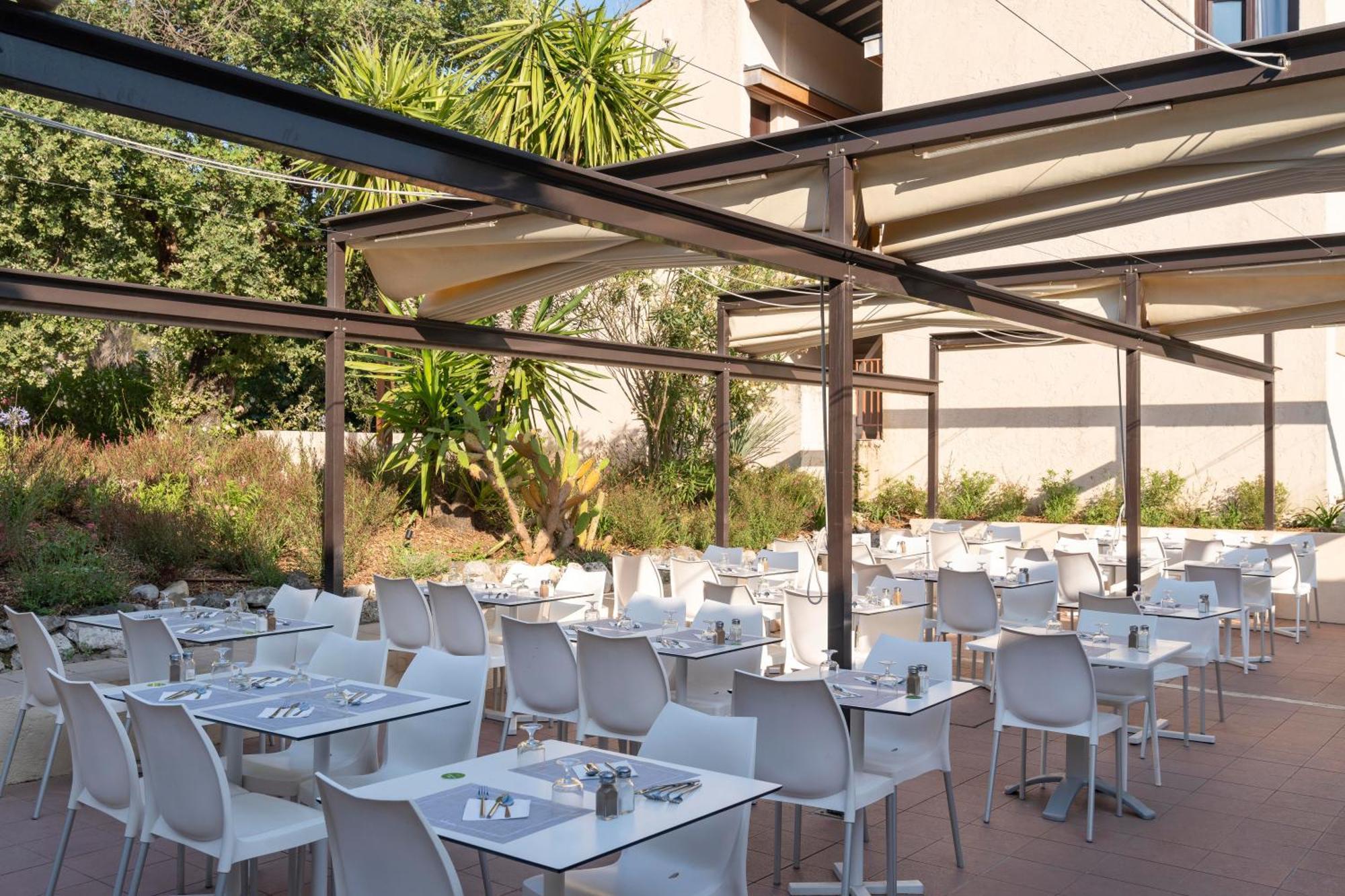 Belambra Clubs La Colle-Sur-Loup - Les Terrasses De Saint-Paul De Vence Hotel ภายนอก รูปภาพ